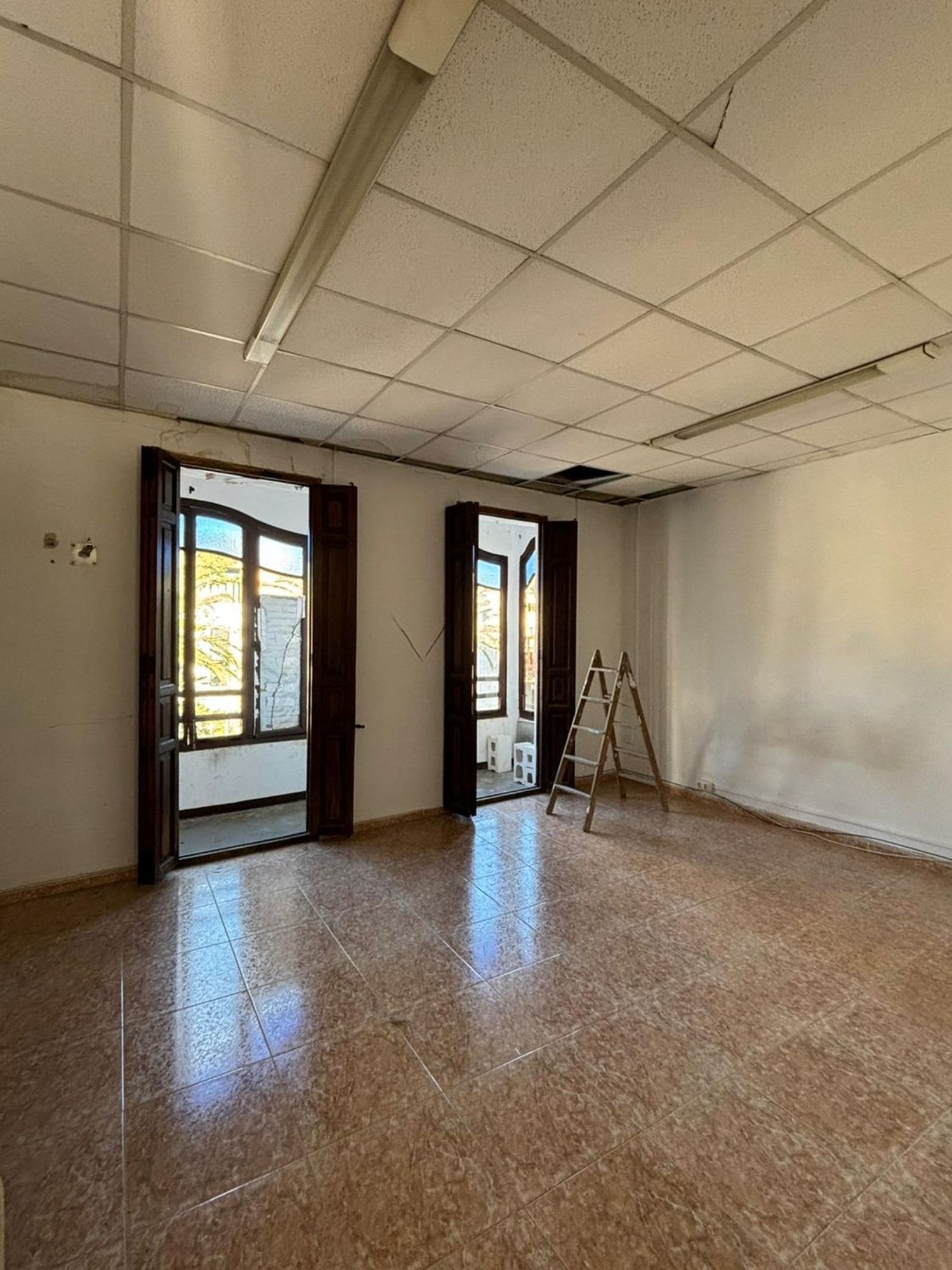 Piso exterior para reformar en Av. Cami Real, Catarroja